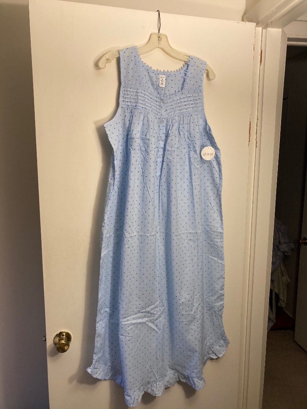 NWT SUMMER NIGHTGOWN